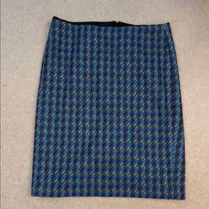 Talbots Blue and Gray Houndstooth Skirt . Lined. Zipper and hook and eye closure